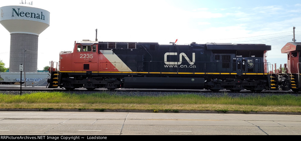 CN 2235